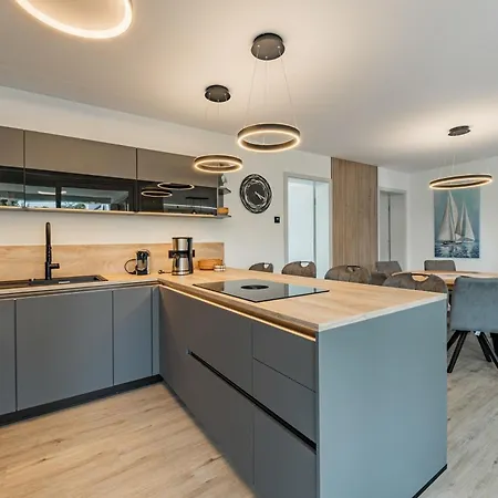 Stella Maris Neptun * Зеллин